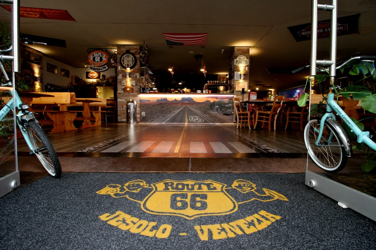 Route 66 Pub & Grill · Foto 3